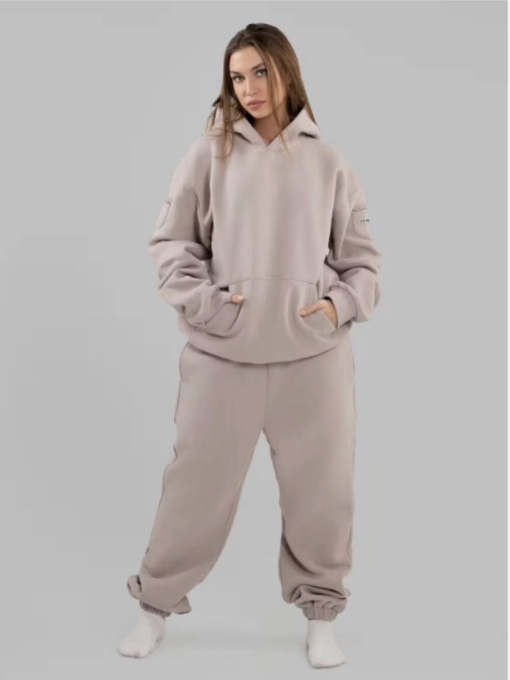 Comfrt Travel Essentials Sweatpants- Bark-L